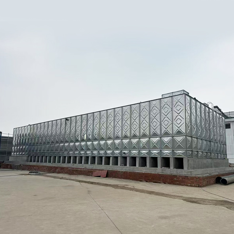 Kompozitná zostava Sekcionálna nádrž na vodu so skrutkovým typom
